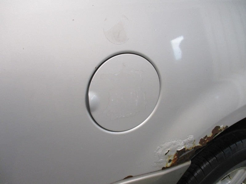 MOUNTNEER 2004 Fuel Filler Door 2037532