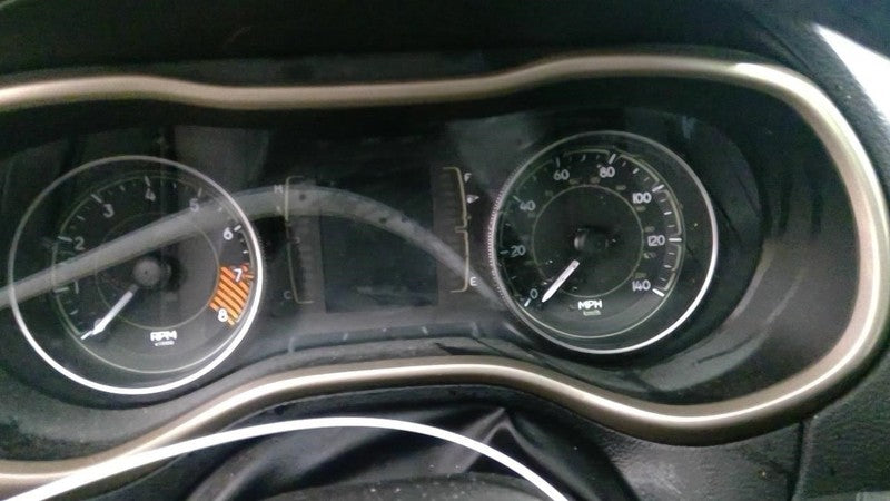 Speedometer Cluster 140 MPH 3.5" Display Screen Fits 14 CHEROKEE 19085