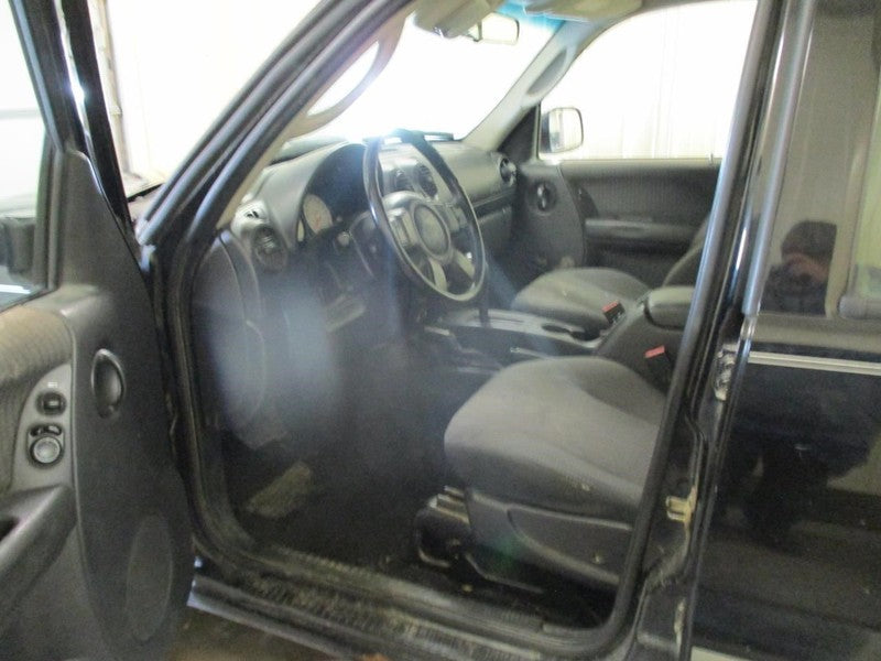 LIBERTY   2002 Battery Tray 1904415
