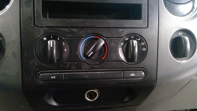 Temperature Control With AC Fits 04-08 FORD F150 PICKUP 1731130