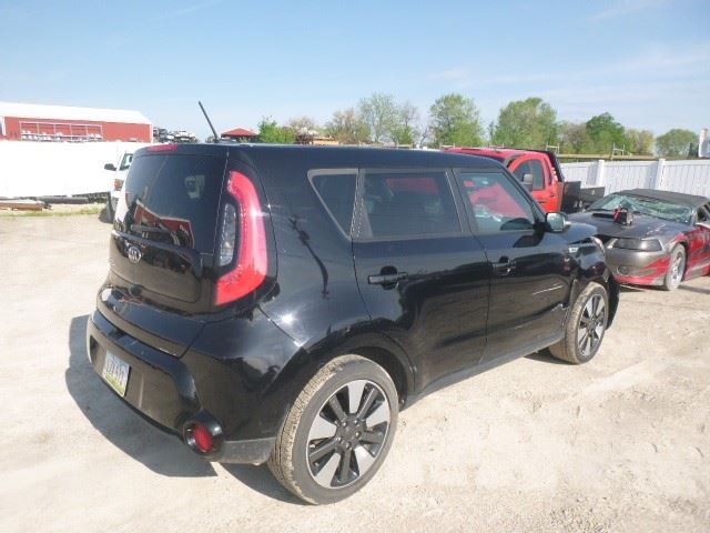 Driver Left Tail Light Model LED Fits 14-19 SOUL 1575673
