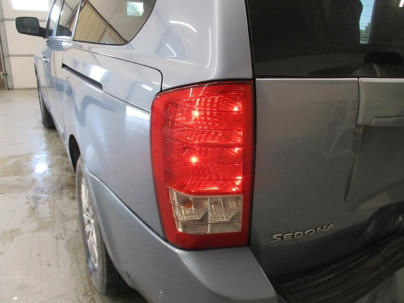 Driver Tail Light LWB 118.9" Opt K13D Fits 10-12 14 SEDONA 1991192