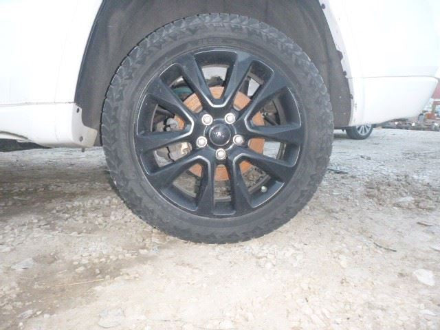 Grille Wk Body VIN E Or F 6th Digit Lower Fits 17-22 GRAND CHEROKEE 15