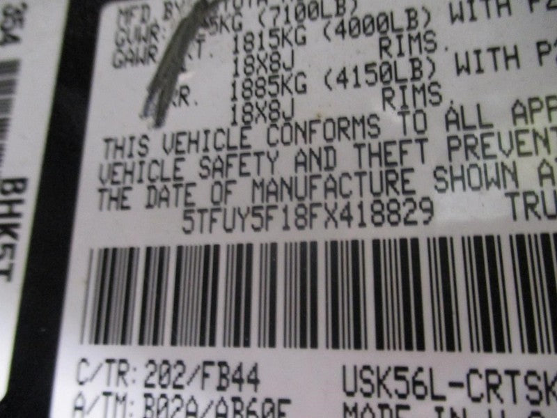 TUNDRA    2015 Owners Manual 1705052