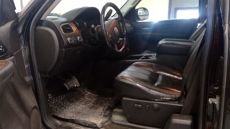 SILV15NEW 2007 Engine Cover 1632000