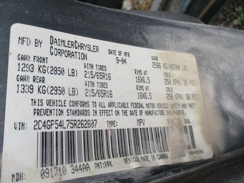 TOWN COUN 2005 Seat Belt Rear 1936131