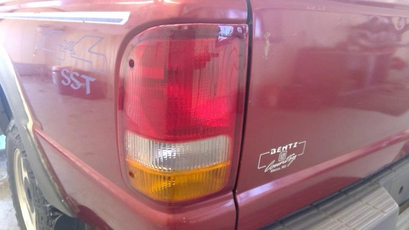 RANGER    1997 Glove Box 1881463