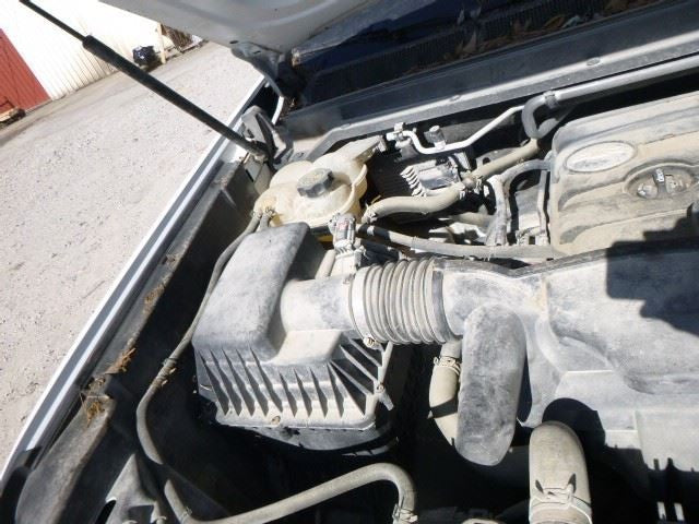 Grille Chrome Center Bar Fits 15-16 COLORADO 1383693