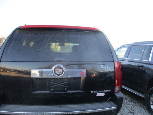 Driver Left Tail Light Quarter Mounted Fits 07-14 ESCALADE 1588941