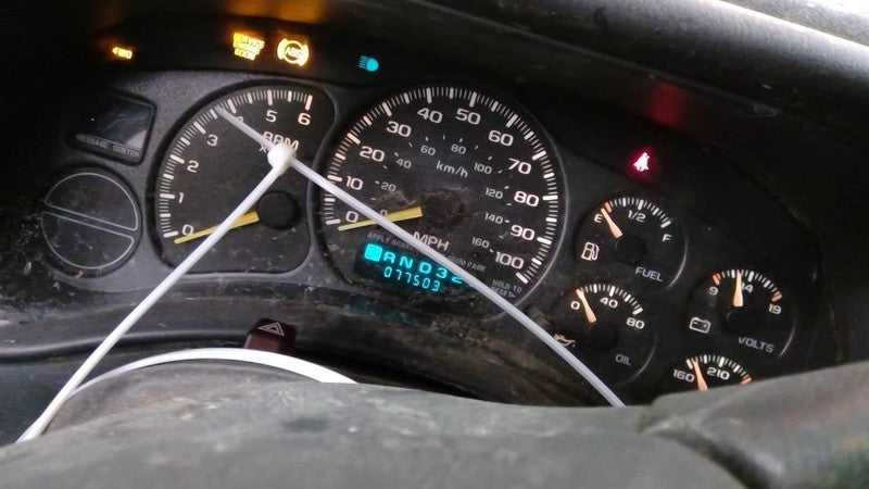 Fuse Box Engine Fits 00-02 SIERRA 1500 PICKUP 1924386