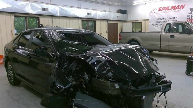 Starter Motor Denso Manufacturer Fits 19-25 JETTA 1685148