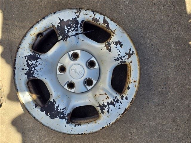 Wheel 16x7 Steel Fits 02-07 LIBERTY 1735207