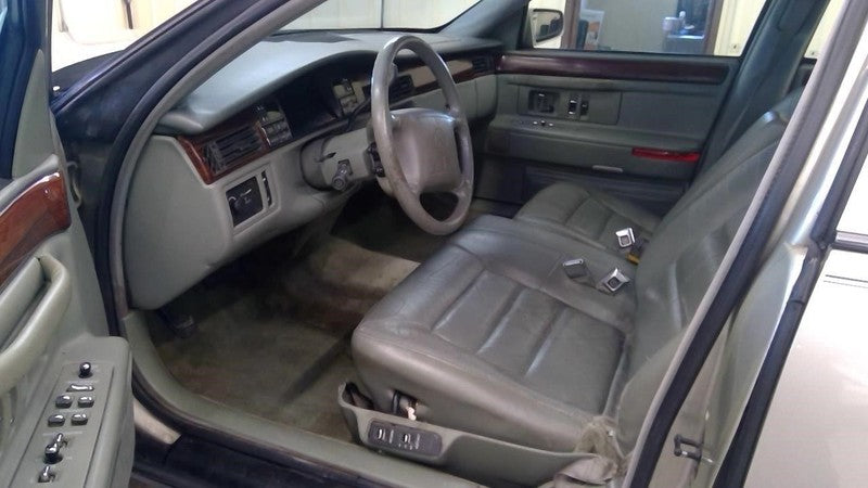 DEVILLE   1996 Sun Visor 1907323