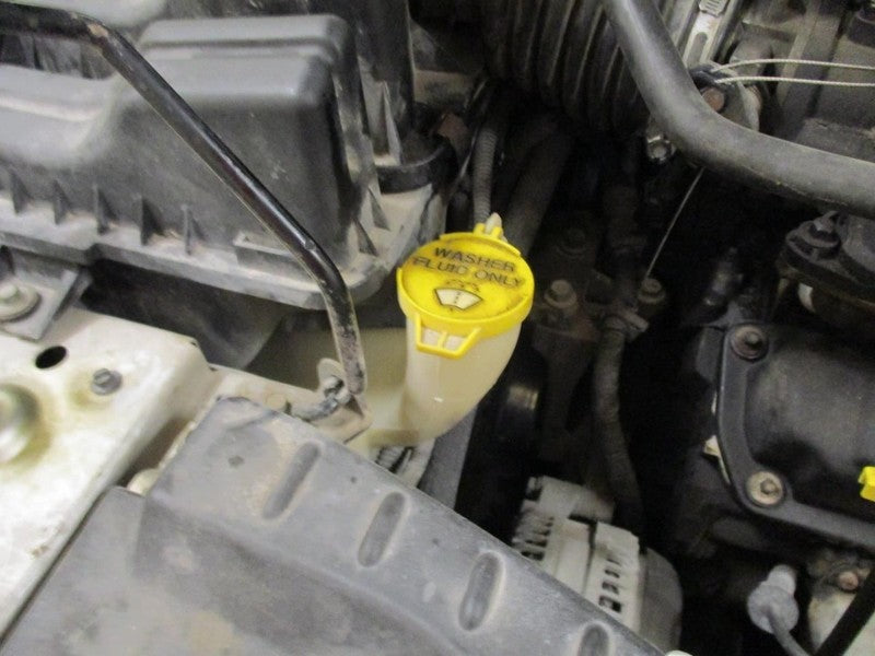 Passenger Right Front Knee SE Without ABS Fits 01-07 CARAVAN 1724159
