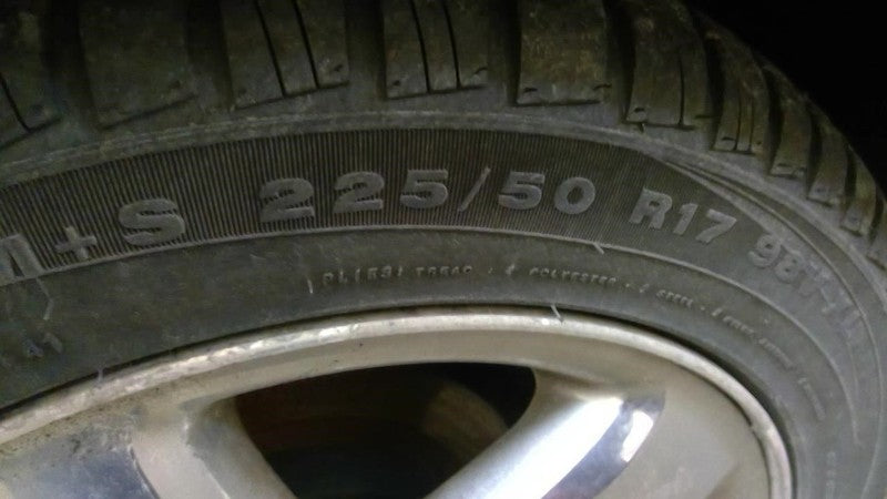 G6        2007 Engine Cover 1734797