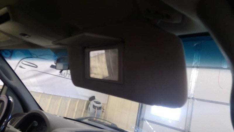 F150      2005 Glove Box 1881142