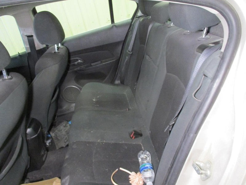 CRUZE     2011 Seat Rear 2037398