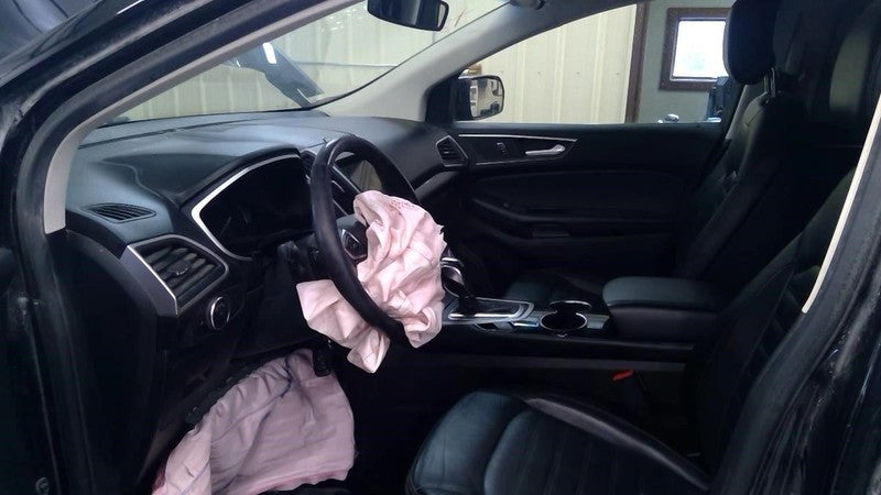 AC Compressor Fits 17-20 LINCOLN CONTINENTAL 1738580