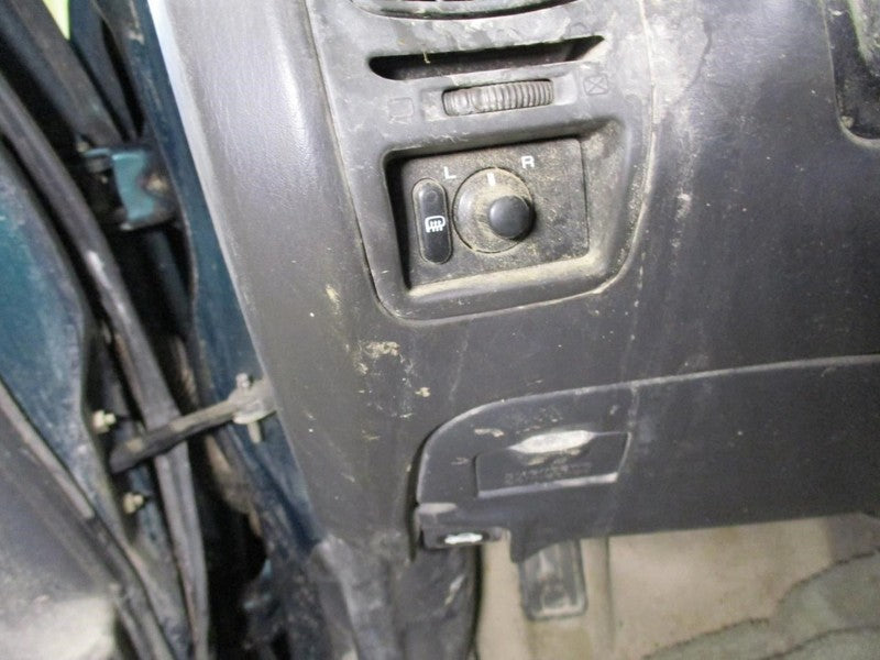 LEGACY    1997 Dash/Interior/Seat Switch 1889802