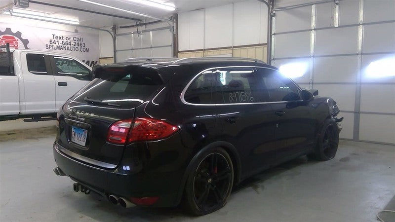 Carrier Rear Axle 4.8L Fits 11-18 PORSCHE CAYENNE 1638225