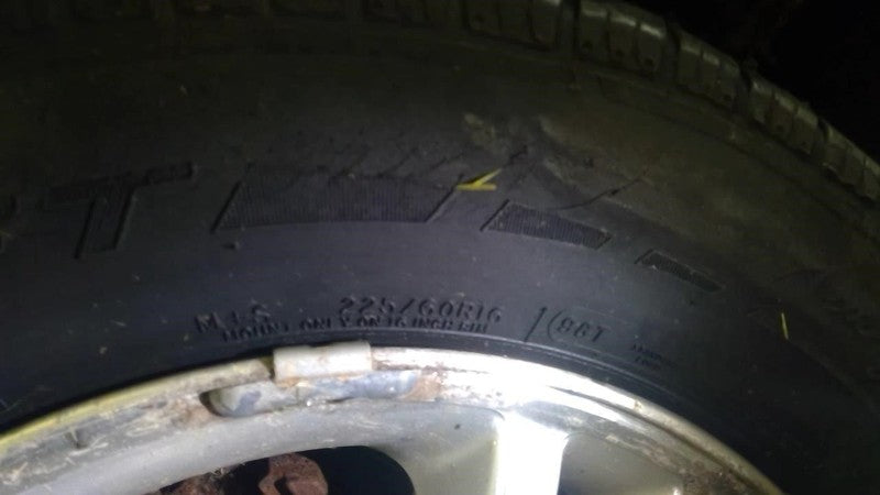 AC Compressor Without Rear AC Fits 01-04 CARAVAN 1931061