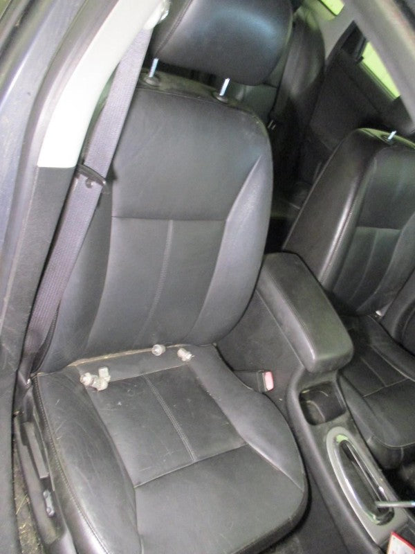 Passenger Front Seat Bench Opt AN3 40/20/40 Leather Fits 06-08 IMPALA 