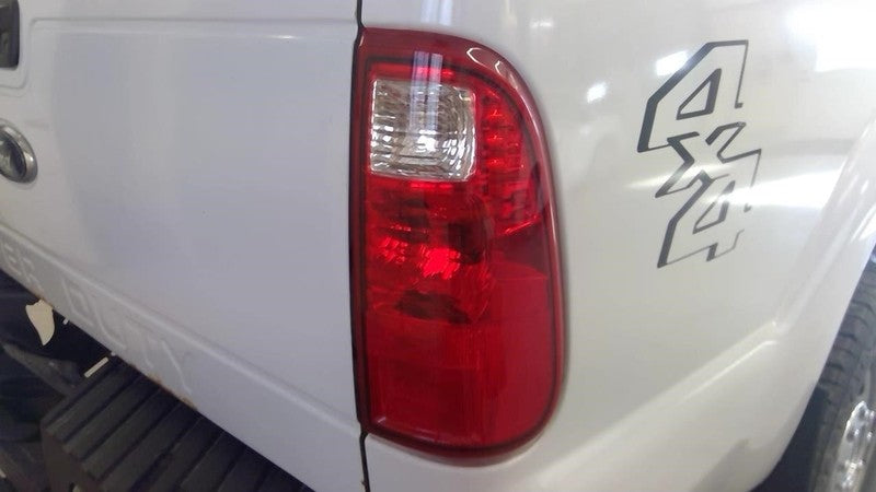 Passenger Tail Light Pickup Fits 08-16 FORD F250SD PICKUP 1891980