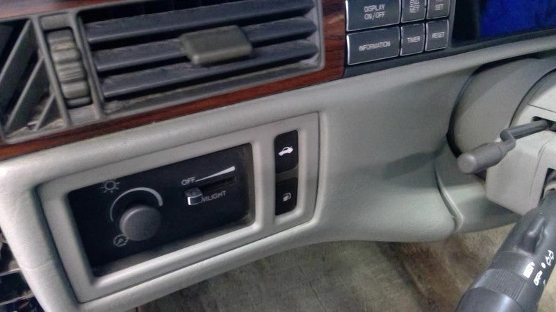 DEVILLE   1996 Dash/Interior/Seat Switch 1907300