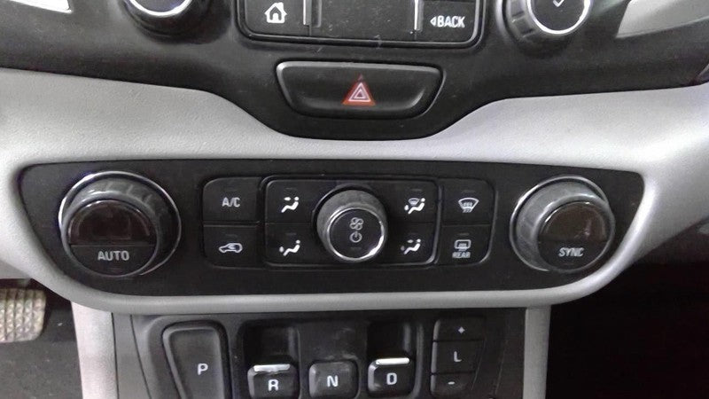 Temperature Control Panel Dual Zone Fits 18-24 TERRAIN 1887233