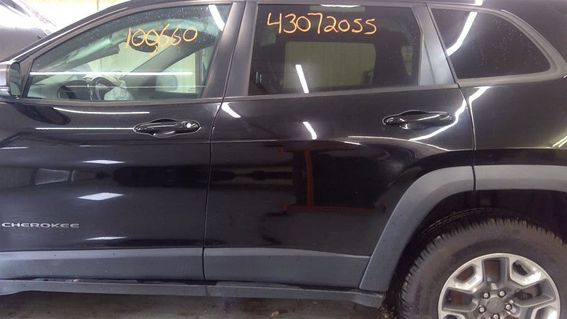 CHEROKEE  2019 Hatchback Strut 1644841