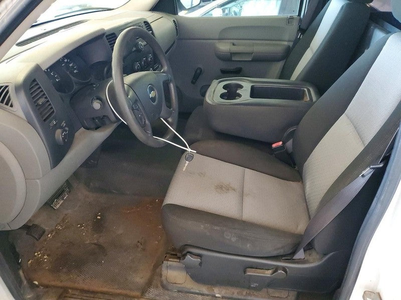 SILVRDO15 2009 Dash Bezel 1944537