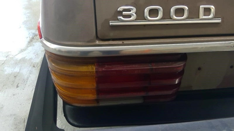 300D      1976 Transmission Shift 1942687