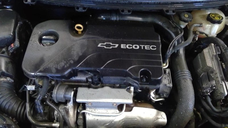 CRUZE     2017 Engine Cover 1854749