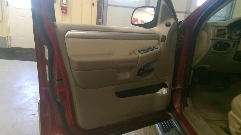 MOUNTNEER 2003 Front Door Trim Panel 2020922