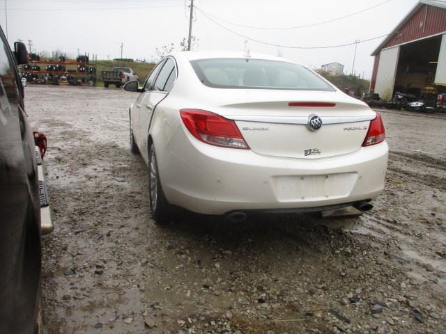 Driver Left Corner/Park Light Fog-driving Fits 11-13 REGAL 1619810