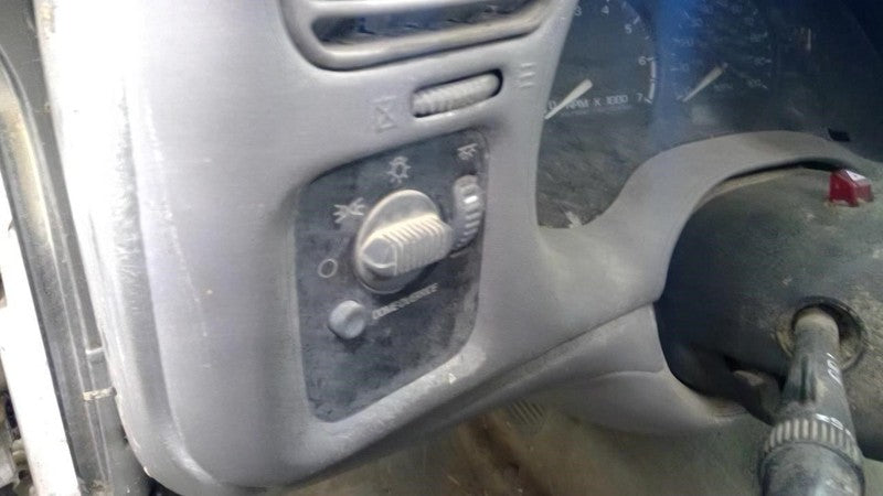 S10PICKUP 2003 Dash/Interior/Seat Switch 2035853