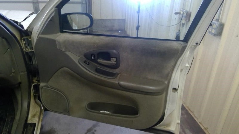 Chevrolet LUMINA 1999 Headrest Used 0837