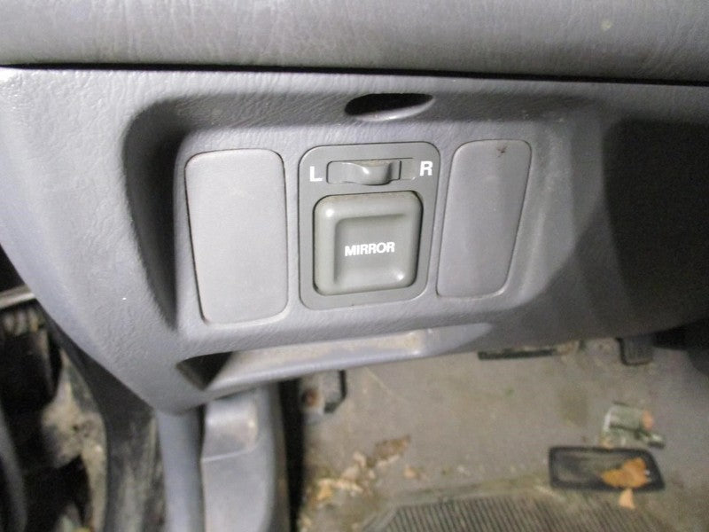 CIVIC     1997 Dash/Interior/Seat Switch 1933419