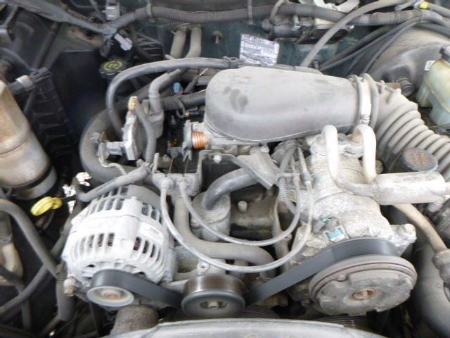 Driver Corner/Park Light Below Headlamps Fits 98-05 BLAZER S10/JIMMY S
