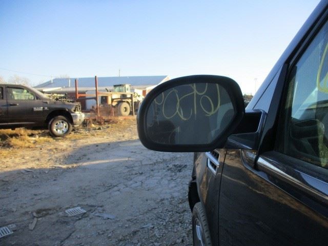 Driver Left Tail Light Quarter Mounted Fits 07-14 ESCALADE 1588941