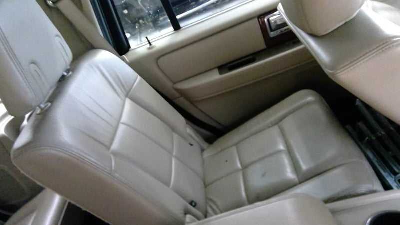 NAVIGATOR 2012 Seat Rear 1911756