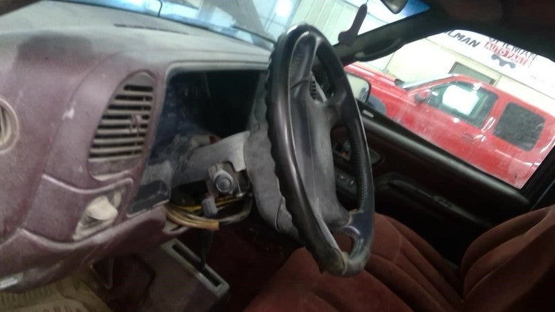 TGMC1500  1995 Seat Belt Rear 2017931
