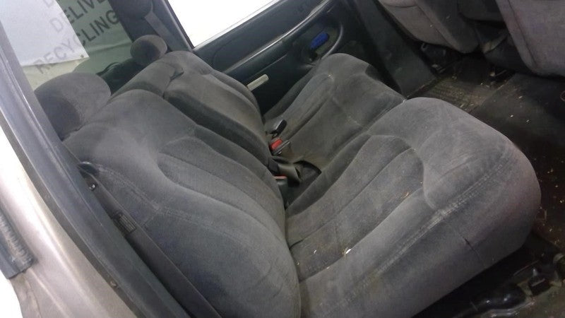 SILVRDO15 2002 Seat Rear 1981200