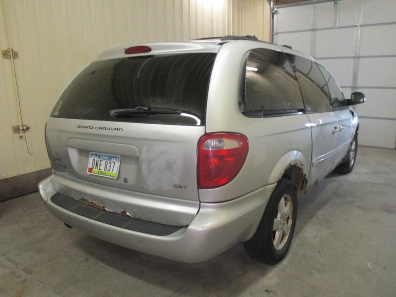 Power Brake Booster Rear Disc Brakes Fits 01-07 CARAVAN 2020550