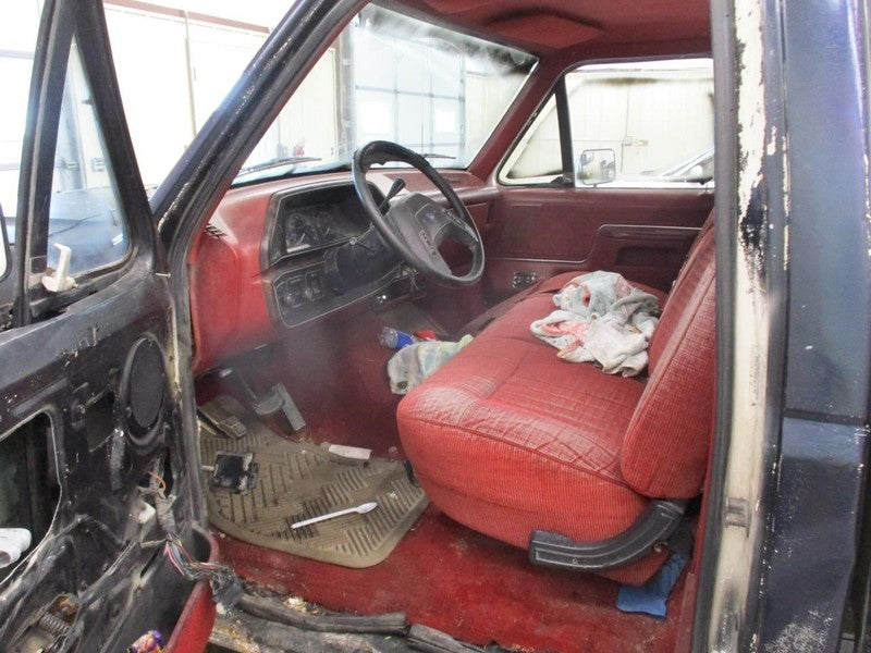 F150      1990 Front Door Trim Panel 2027584