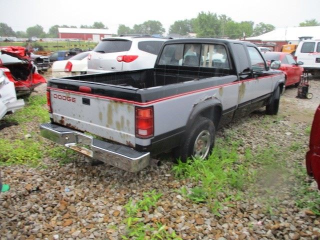 Rear Axle 2WD Round Cover Chrysler 8-1/4 3.55 Ratio Fits 91-96 DAKOTA 