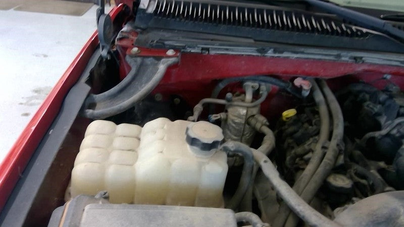 Coolant Reservoir Classic Style Fits 99-07 SIERRA 2500 PICKUP 2022856