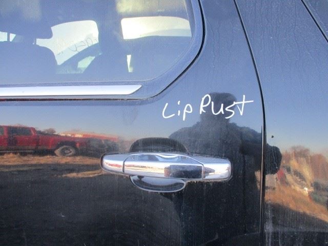 Driver Left Tail Light Quarter Mounted Fits 07-14 ESCALADE 1588941