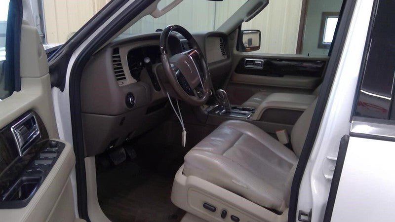 Speedometer Cluster Floor Shift MPH Fits 16-17 NAVIGATOR 1918932