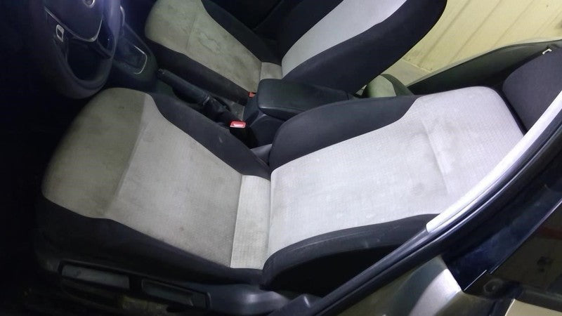 Driver Front Seat  Cloth Non-heated Fits 15-18 JETTA 1921607